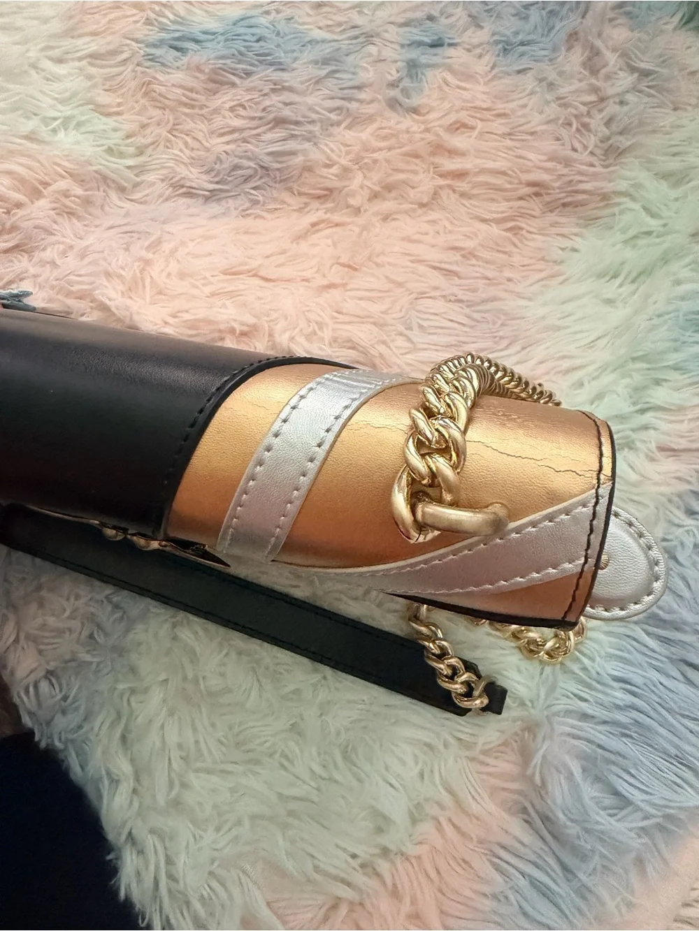 Authentic PINKO Love Birds Chevron Leather Crossbody Bag Black Gold